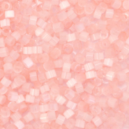 Abalorios Miyuki Delica's 11/0 Silk satin salmon pink DB-825