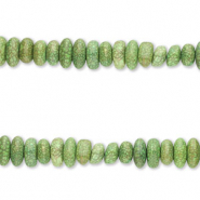 Abalorios de cer&aacute;mica en forma de guijarro Verde bosque