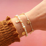 Set de inspiraciones Cree joyas únicas con colgantes metálicos DQ