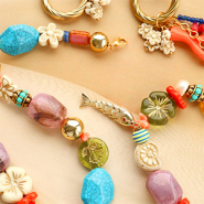 Nuevo  Bellos abalorios acrílicos con detalles dorados