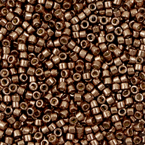 Abalorios Miyuki Delica's 11/0 Duracoat galvanized dark mauve brown DB-1843