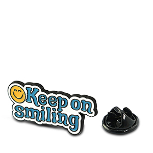 Pins "Keep on smiling" Blanco-azul-amarillo