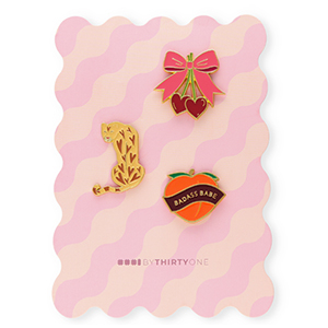 BY31&reg; Pins lazo con cerezas&nbsp;/&nbsp;leopardo&nbsp;/&nbsp;"Badass babe" en una tarjeta Rosa multicolor-rojo borgo&ntilde;a-marr&oacute;n-burdeos