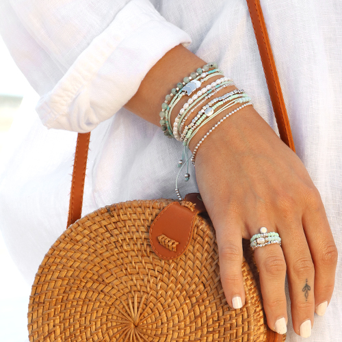 Da rienda suelta a tu creatividad con mini abalorios y anillas