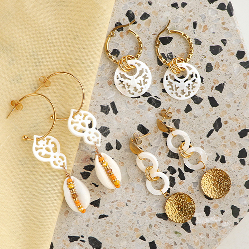 As&iacute; se incorporan los colgantes concha a tu colecci&oacute;n de joyer&iacute;a