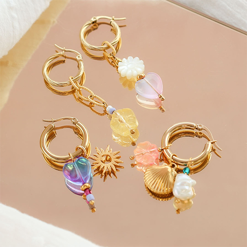 Crea pendientes y cord&oacute;n para el m&oacute;vil con abalorios de cristal