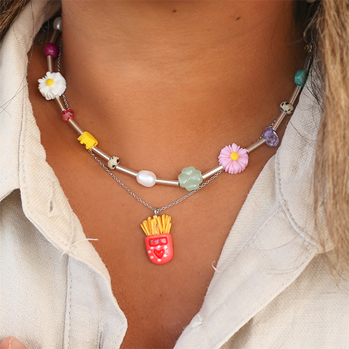 As&iacute; puedes incorporar abalorios y colgantes de resina a tu bisuter&iacute;a  