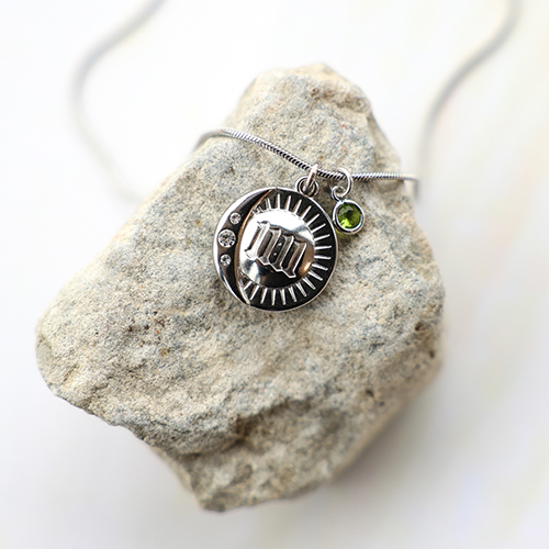 Descubre nuestros exclusivos colgantes de acero inoxidable