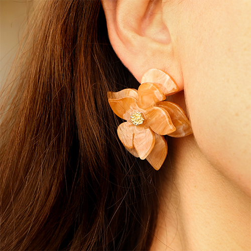 Momento de inspiraci&oacute;n con BY31&reg; Neceser & pendientes de resina