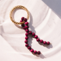Crea joyas statement con cierres grandes y llamativos 