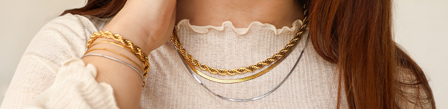 Bellos collares y pulseras de acero inoxidable Bellos collares y pulseras de acero inoxidable