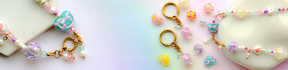 Descubre nuestros coloridos abalorios acrílicos Descubre nuestros coloridos abalorios acrílicos